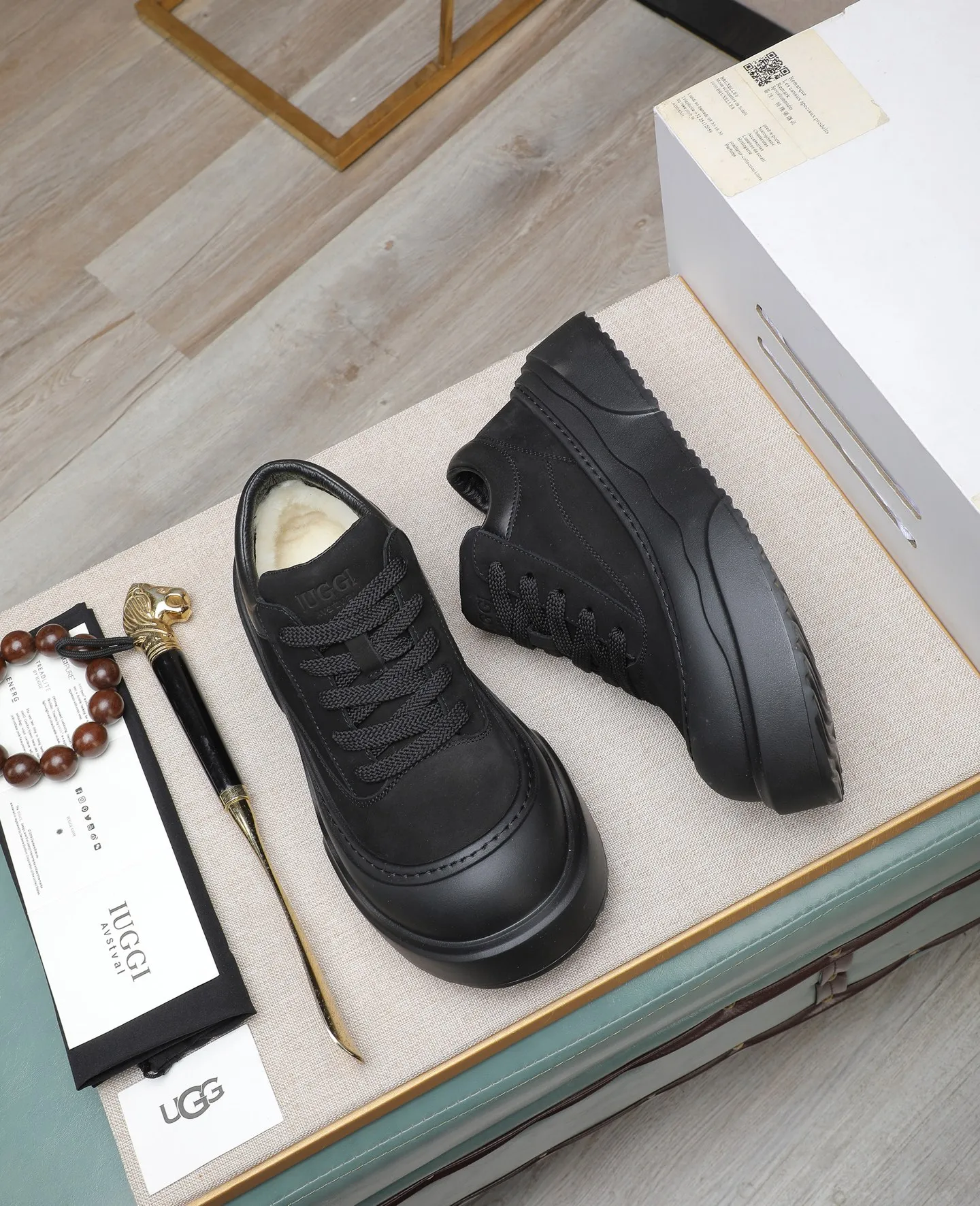 Men's shoes 💰680 IUGGI new retro presbyopia men's shoes, casual and versatile, full of high-end sense, fashionable, luxury and personalized style, joint style, retro presbyopia factor, full of handsome style, first layer suede cowhide, lining wool, rubber outsole, light and non-slip size: 39-44